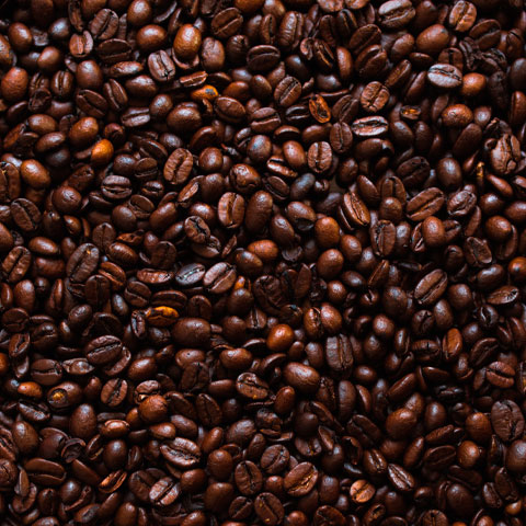  Café: Reduz a fadiga e promove energia devido à sua alta composição de cafeína, potente estimulante do Sistema Nervoso Central.