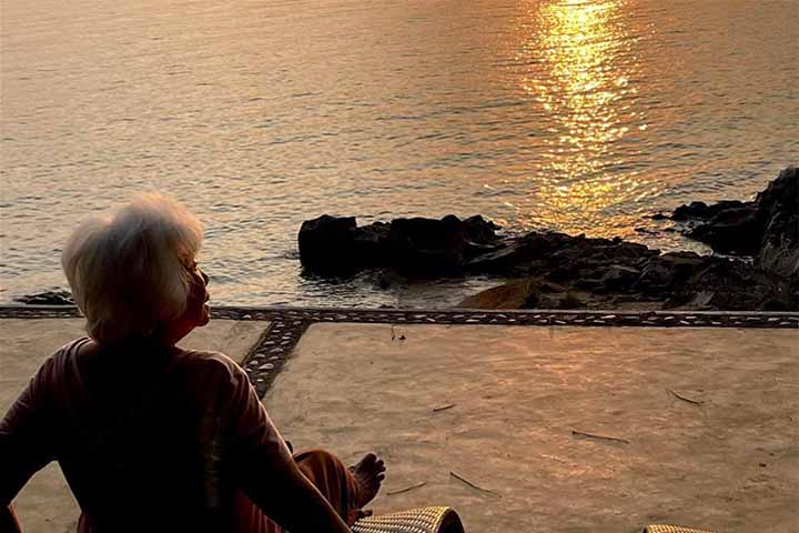 Yu iniciou a sua carreira profissional atuando no setor de tecnologia da medicina, mas decidiu se tornar agente de viagens para poder realizar o sonho de rodar o mundo.
