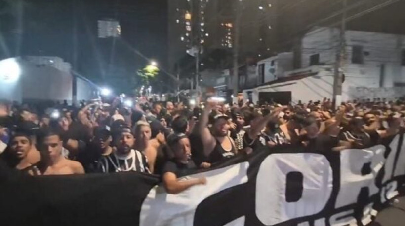 Campanha está perto dos R$ 40 milhões de arrecadação e iniciou nova mobilização da torcida do Timão. Débito precisa ser quitado até maio