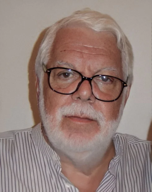 Manoel Carlos - 92 anos - Conhecido simplesmente pelo apelido Maneco, o autor é um dos mais consagrados das telenovelas brasileiras. A partir da década de 1990, seus trabalhos se tornaram célebres por retratar a burguesia carioca, principalmente no bairro do Leblon.