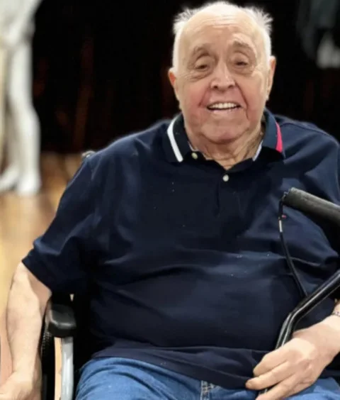 Mauro Mendonça - 94 anos - Um dos maiores atores da televisão brasileira, também se destacou no cinema ao atuar ao lado de Sônia Braga e José Wilker no filme Dona Flor e Seus Dois Maridos, baseado na obra de Jorge Viveu o Dr. Teodoro Madureira, o marido vivo de Dona Flor. 