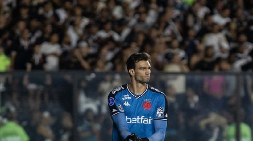 Arqueiro sai em defesa do treinador, que tem seu trabalho questionado, e valoriza triunfo cruz-maltino por 1 a 0 sobre o Puerto Cabello
