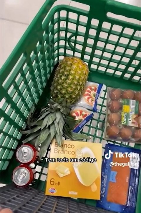 Outro dia acabei indo ao supermercado nesse horário, mas foi pura coincidência. Queria realmente comprar um abacaxi, mas fiquei com receio e acabei não levando porque tinha muita gente jovem naquele corredor, contou a brasileira Jennyffer Moreira à BBC.