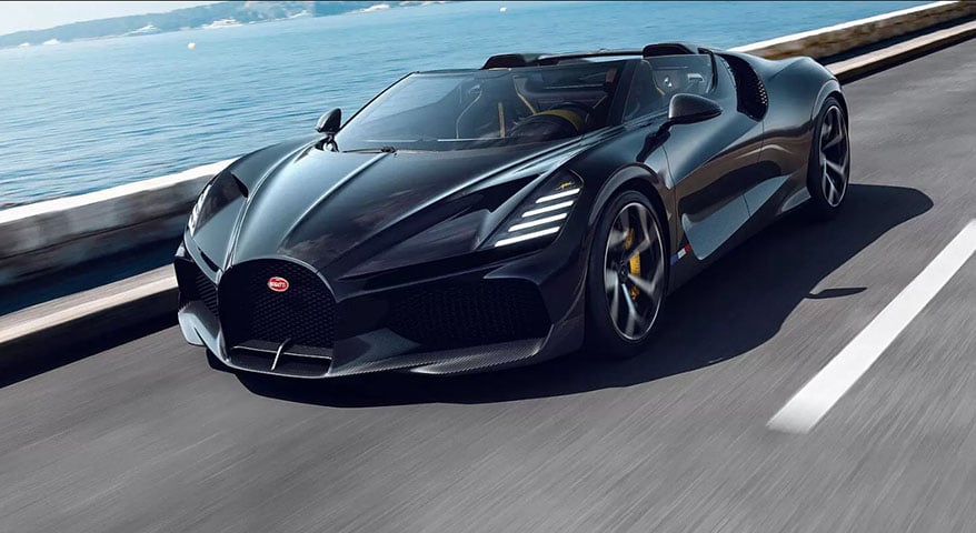 Tem motor 8.0 W16 quadriturbo, 1.600 cavalos e a proposta de ser o conversível mais rápido do mundo, chegando a 488 kmh. 