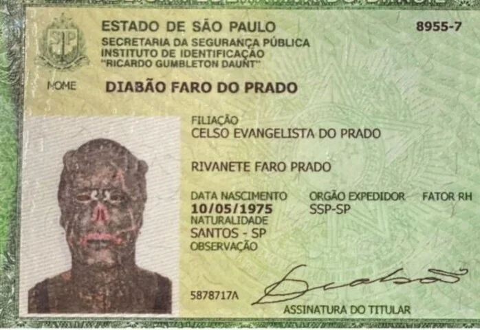 Em junho de 2024 ele obteve uma esperada conquista: passou a ter o nome de Diabão Faro do Prado. E tirou um dos D do sobrenome.  Michel modificou o corpo inteiro para ficar “parecido com o diabo”. Ele chegou a tatuar os olhos e a pele de preto e transformar as mãos em garras…Morador de Praia Grande (SP), ele entrou no livro Guinness, que registra recordes, como a pessoa que teve mais modificações corporais no mundo (mais de 60).