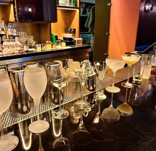 Há 11 anos no mercado de drinks, o Jigger & Pony, localizado em Singapura, aparece na 14ª posição.