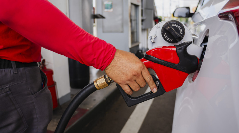 Conforme a pesquisa da ANP, o pre&ccedil;o mais em conta do litro encontrado no Estado foi de R$ 5,53 e o mais caro de R$ 6,43