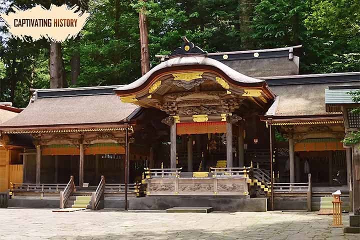 8º lugar: Tanaka-Iga - Empresa japonesa fundada em 885 (1.139 anos de existência) especializada na fabricação de artigos religiosos. 
