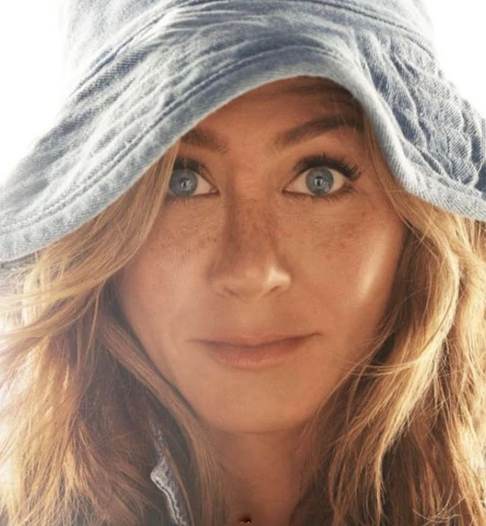 Jennifer Aniston - Atriz, produtora e empresária americana, nascida em 11/2/1969, em Los Angeles. Foi casada com Brad Pitt e é uma atriz de sucesso principalmente em comédias românticas e na série de TV Friends. 