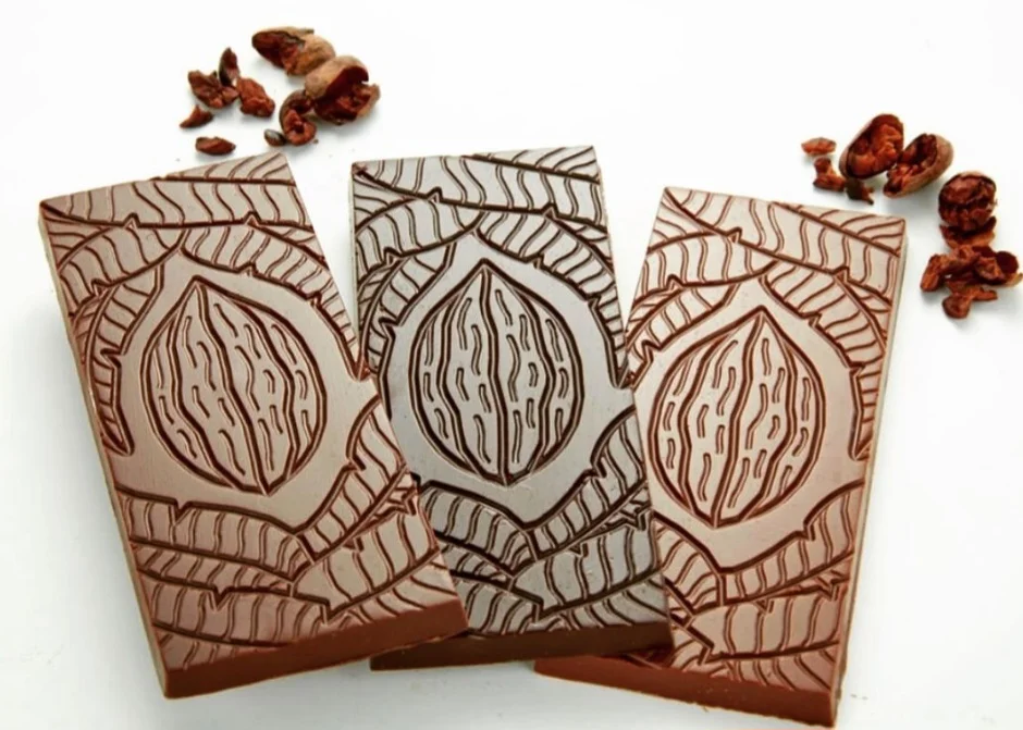 Uma barra de chocolate de 60g da Vigdis custa cerca de R$ 70 . Isso sem contar o frete