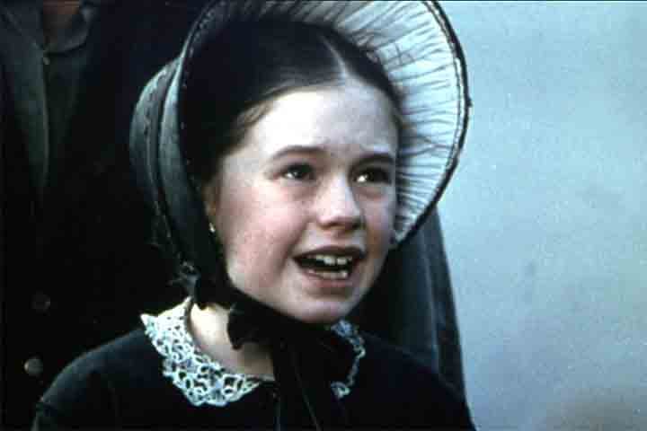 Anna Paquin em O Piano (1993): Com apenas 11 anos, Paquin venceu o Oscar de Melhor Atriz Coadjuvante por sua performance intensa como Flora, filha de uma mulher muda na Nova Zelândia do século 19. Seu talento precoce surpreendeu a crítica e o público.