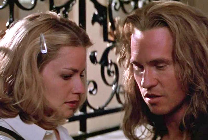 Em uma passagem marcante do livro, Kilmer confessou ter sido escravo do amor, por conta dos seus inúmeros romances com personalidades famosas.