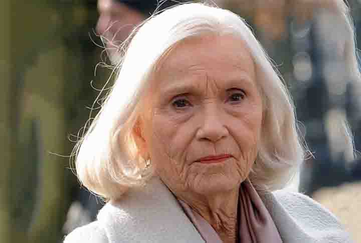 100- Eva Maria Saint - Foi premiada com o Oscar de melhor atriz coadjuvante no ano de 1954 por seu trabalho no filme Sindicato de Ladrões, no qual contracenou com Marlon Brando.