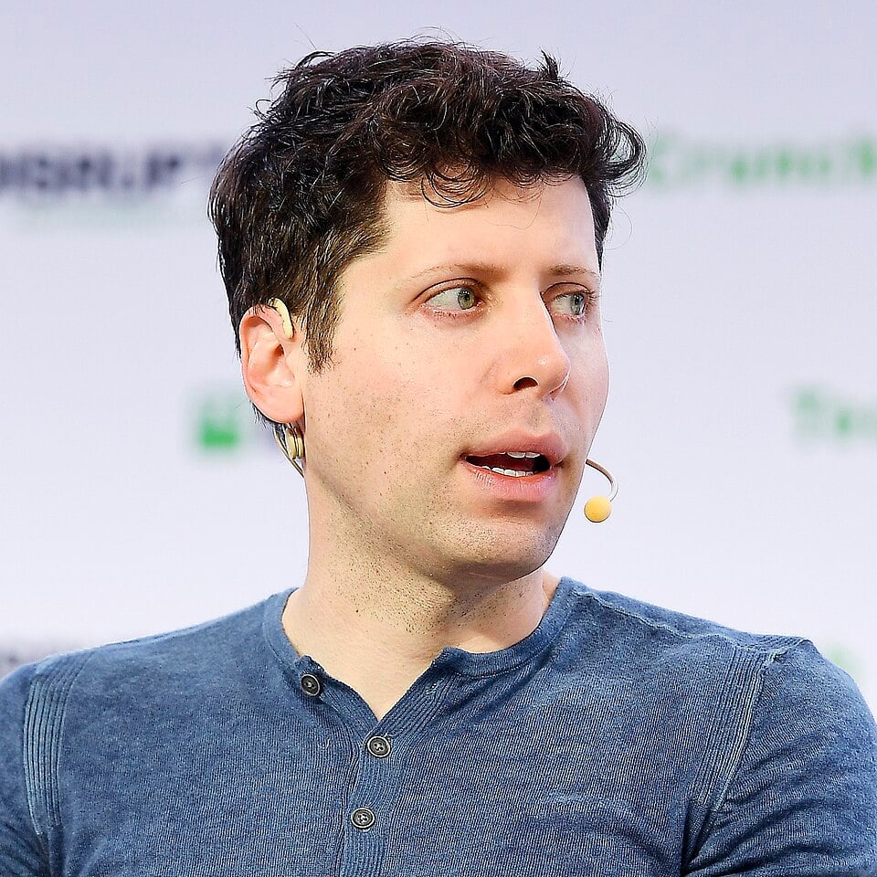 É superdivertido ver as pessoas adorando imagens no ChatGPT. Mas nossas GPUs [unidades de processamento gráfico] estão derretendo, brincou Sam Altman, CEO da OpenAI.