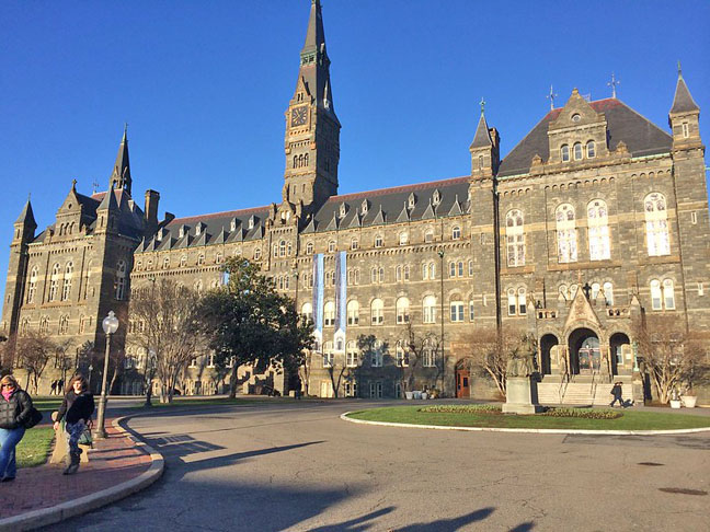A pesquisa foi feita pelo The College Payoff e divulgada pela Universidade de Georgetown (foto). Assim, o levantamento leva mais em consideração a realidade americana, embora, de certa forma, reflita uma tendência em diversos países. 