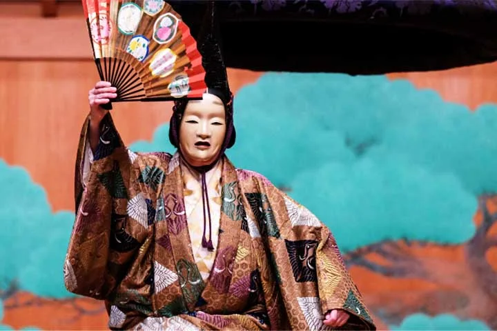 Por fim, o teatro moderno traz uma diversidade de estilos, técnicas e influências. Entre elas, a incorporação de elementos multimídia, a exploração de novas formas de narrativa e a globalização da produção teatral.