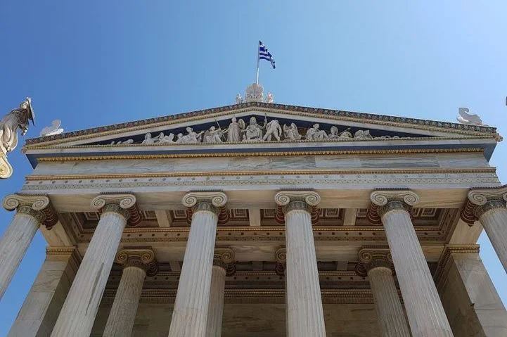 Essa academia foi destruída pelo ditador romano Sula, em 86 a.C. 