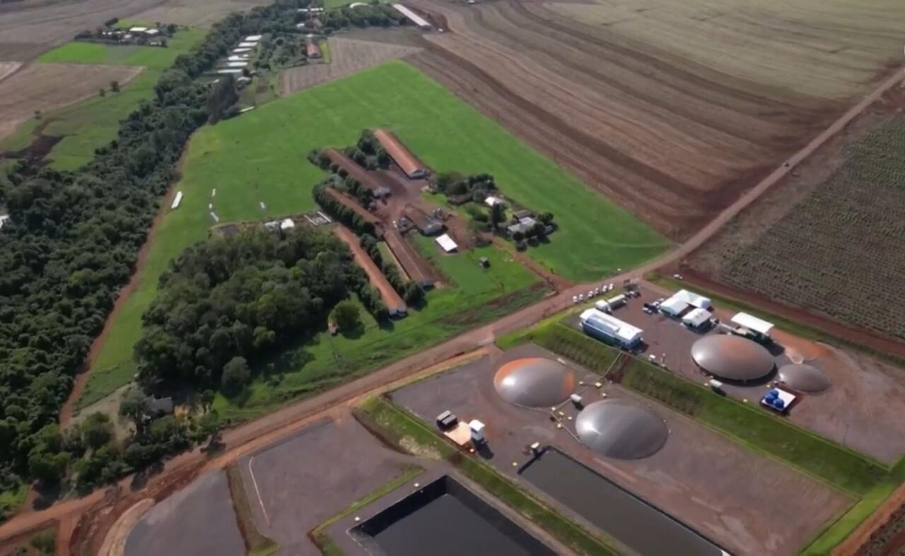 O Paraná como um todo é um grande aproveitador do biogás. Segundo o Relatório Panorama do Biogás no Brasil em 2022, do CIbiogás, o estado é o segundo do país com maior crescimento de plantas geradoras de Biogás: 198.