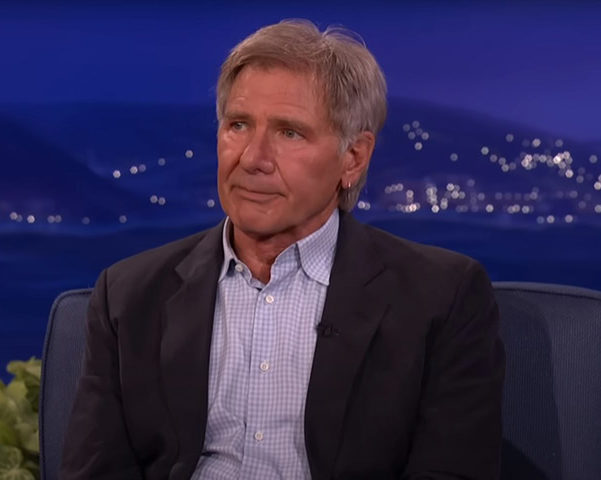 Já o ator Harrison Ford, o eterno Indiana Jones e Han Solo, sofreu pelo menos cinco acidentes aéreos. Ele também é piloto de avião e helicóptero.