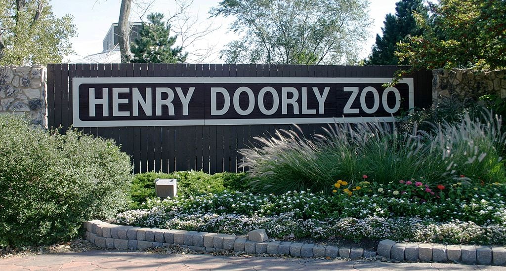 O caso aconteceu no zoológico de Henry Doorly, em Omaha, no estado do Nebraska, na região central dos Estados Unidos. 

