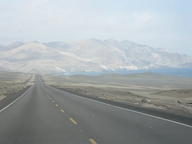 Muitos viajantes curtem pegar uma estrada. E algumas são bem longas e inspiram aventureiros. Veja quais são as rodovias mais longas do mundo e saiba onde elas começam e onde terminam.
