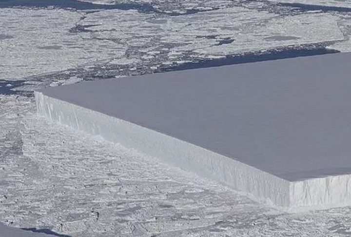 Essas plataformas encolheram pelo menos 30% desde 1997, de acordo com um estudo da revista Science Advances, em outubro. Elas servem como estabilizadores das geleiras, desacelerando o fluxo de degelo para o oceano.