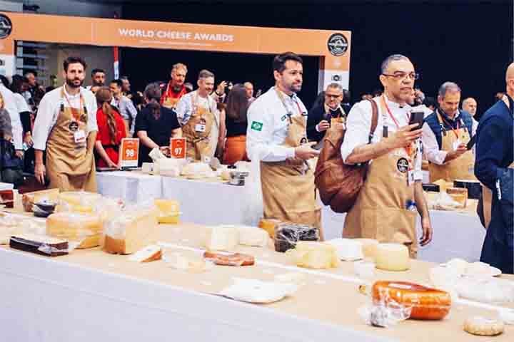O evento é organizado pela Guild of Fine Food e já teve 36 edições. Na última, concorreram 4.786 queijos oriundos de 47 países. 
