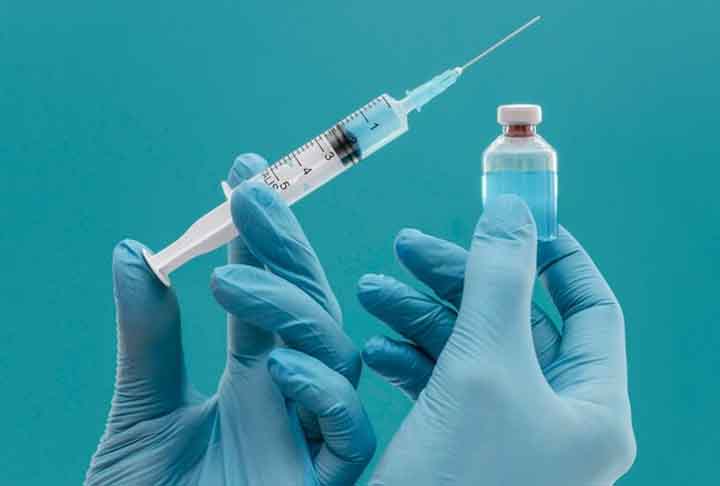 Os testes com 16 mil voluntários também apontaram eficácia e segurança da vacina prolongada por até cinco anos.
