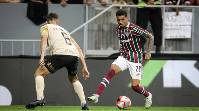 Diário 'AS' exalta qualidade de jogador tricolor, de 18 anos, que está fora de combate em virtude de uma torção no joelho esquerdo