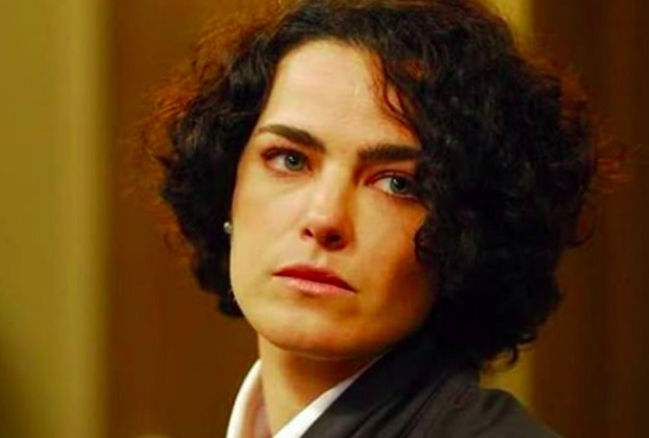 O último trabalho da atriz foi na série Na Forma da Lei, em 2010, na qual ela interpreta a promotora Ana Beatriz Tavares de Macedo.