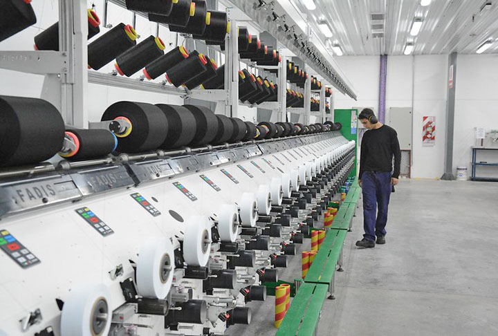 Outra força econômica no Piauí está em algumas áreas da indústria, principalmente química, têxtil (foto) e de bebidas. 