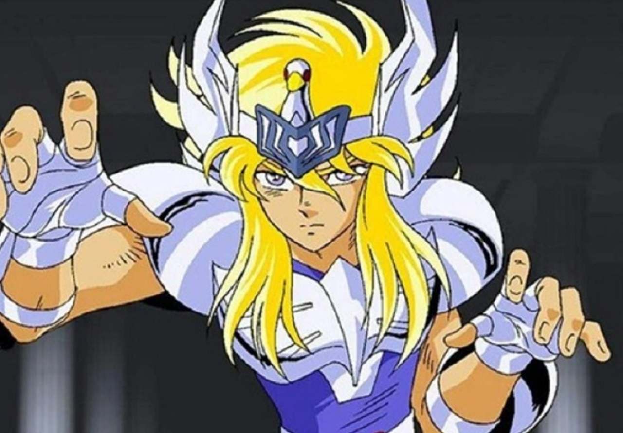 Vegeta x Hyoga - o primeiro embate entre o personagem de Dragon Ball seria o Cavaleiro de Cisne. Sua meta é encontrar maneiras de evitar os golpes congelantes do guerreiro de bronze.