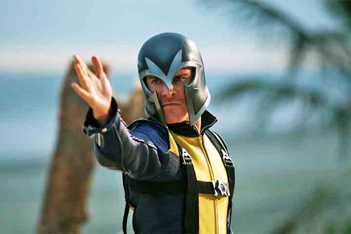 'X-Men: Primeira Classe' apresentou Fassbender como Magneto, um dos vilões mais icônicos dos quadrinhos. Sua atuação trouxe profundidade ao personagem, tornando-o um dos destaques do filme e garantindo sua presença nas sequências da franquia.