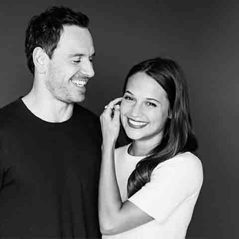 A relação com Vikander também se fortaleceu ao longo dos anos, e embora ambos sejam extremamente reservados, são frequentemente vistos juntos em eventos importantes da indústria.