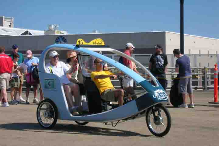 Em muitas das grandes cidades dos Estados Unidos, os ciclo-riquixás têm sido utilizados por cerca de uma década. Os riquixás também estão presentes no calçadão de Atlantic City, Nova Jérsei e transportam apostadores de um cassino a outro.