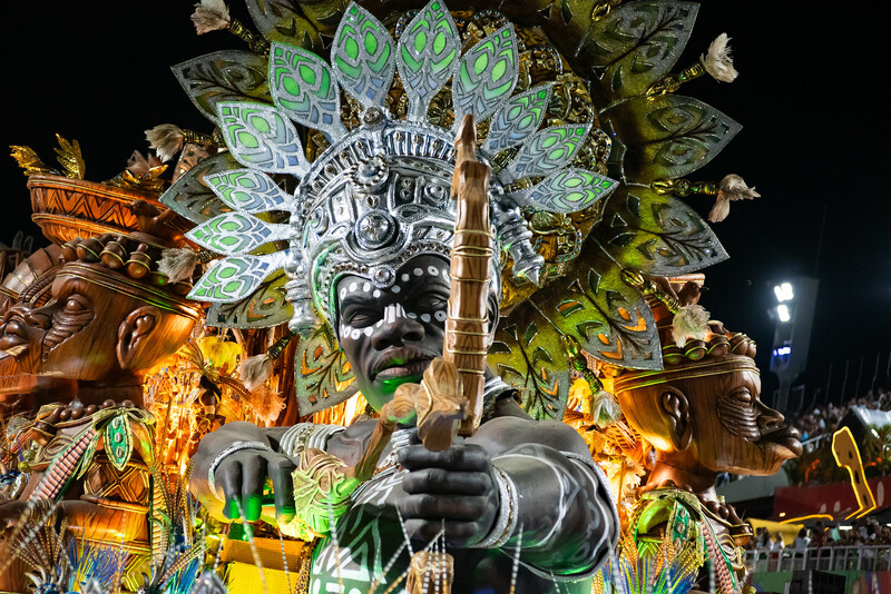 Quem encerra a segunda noite de desfiles é a Unidos da Tijuca. A escola do Borel tentará conquistar o pentacampeonato, visto que não vence o Carnaval desde 2014.