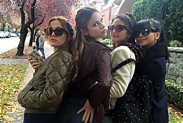 Tudo muda no Dia do Cupido, quando, após uma festa, Sam e suas amigas sofrem um acidente de carro e, inexplicavelmente, ela acorda no mesmo dia, condenada a revivê-lo repetidamente.