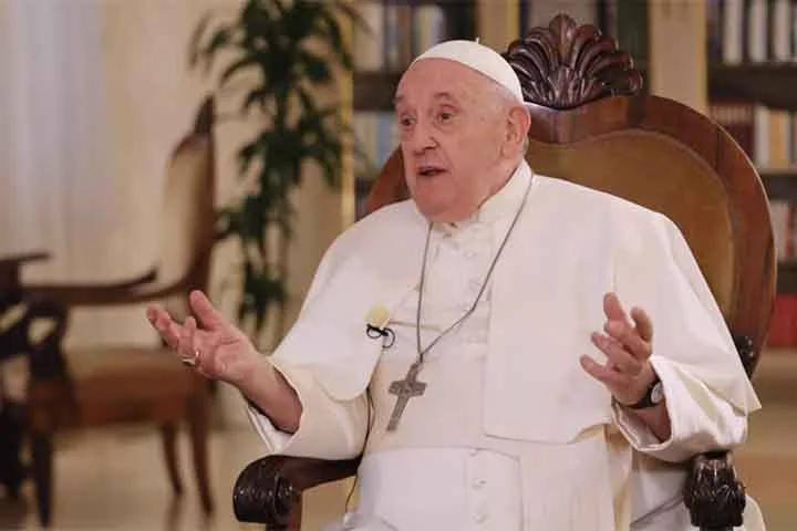 Francisco foi amplamente respeitado, inclusive fora da Igreja, mas enfrentou resistência de setores ultraconservadores.