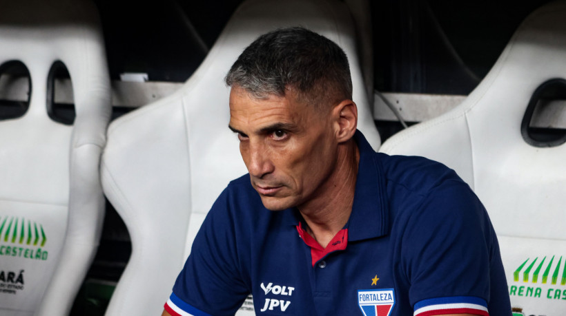FORTALEZA,CEARÁ, BRASIL,20-04-2025: Juan Pablo Vojvoda Fortaleza x Palmeiras pelo Campeonato Brasileiro Serie A na Arena Castelão. (Foto: Samuel Setubal/ O Povo)