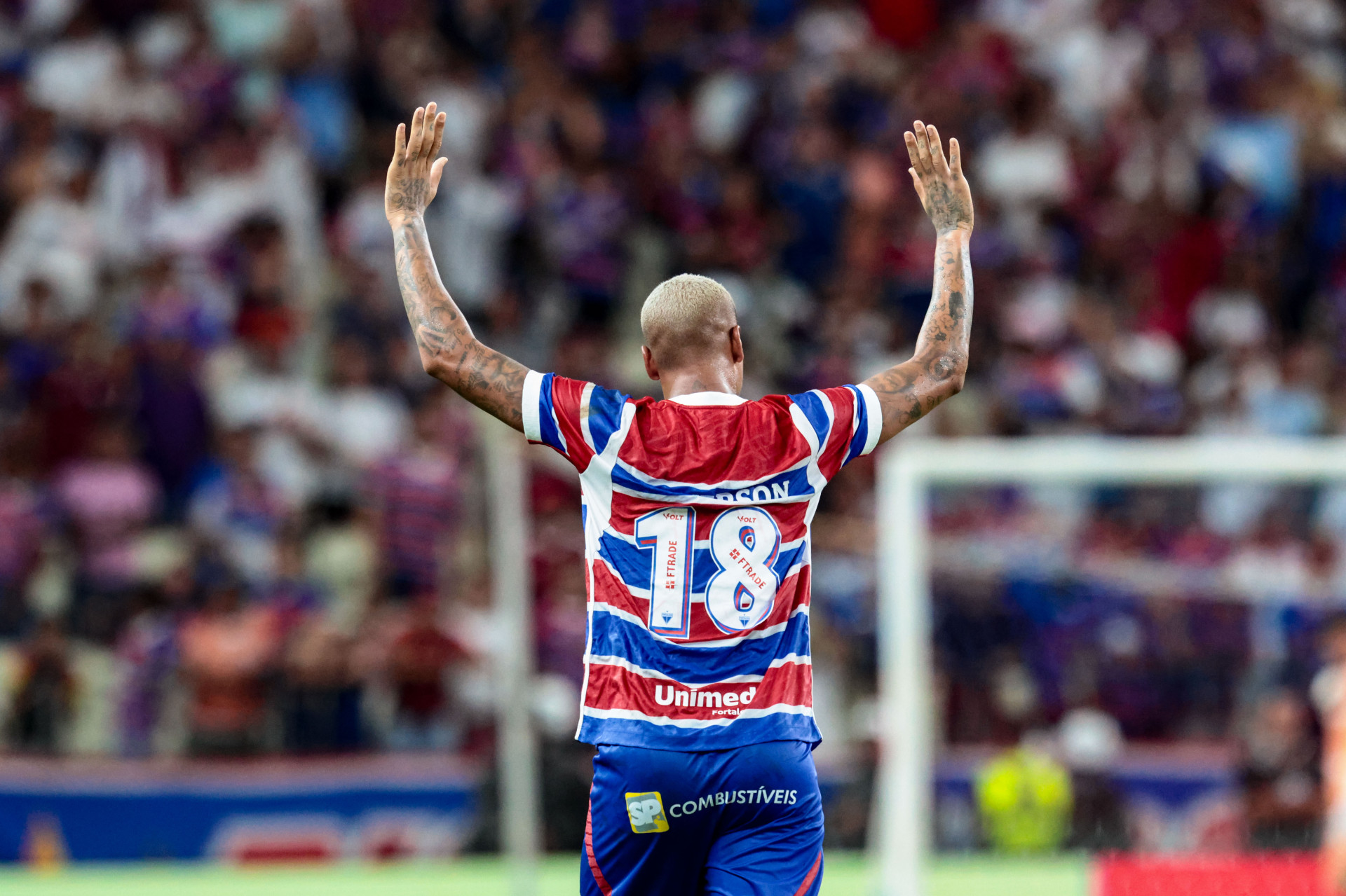 Sem Barrero, Fortaleza deve apostar em 