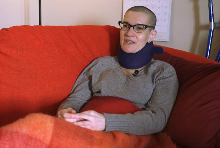 Apesar de não ter uma doença terminal, April sofre com dores crônicas intensas devido à espinha bífida e tumores na coluna, e afirma não ter mais qualidade de vida.