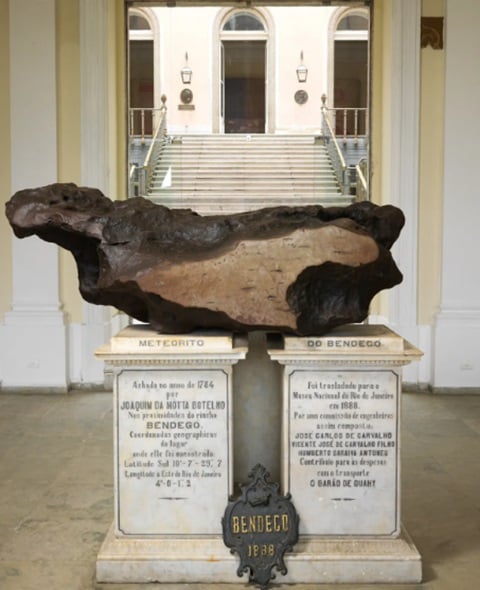 Através dos museus, é possível entender o passado e até construir uma sociedade melhor, preservando a memória para obter uma base no presente, com vistas ao futuro.  