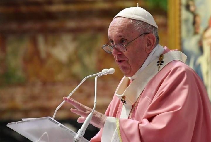 Além disso, Francisco também era um defensor ativo do diálogo inter-religioso e da reconciliação entre diferentes grupos.

