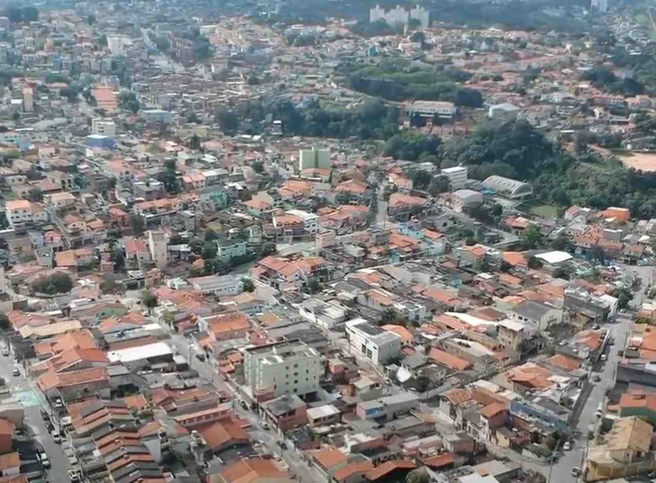 9° lugar: Taboão da Serra - Estado brasileiro: São Paulo - Área territorial: 20,388 km² . População: 294 mil habitantes. 