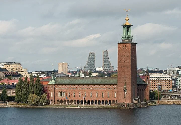 A cerimônia acontece no elegante Concert Hall, seguida de um banquete no magnífico City Hall.