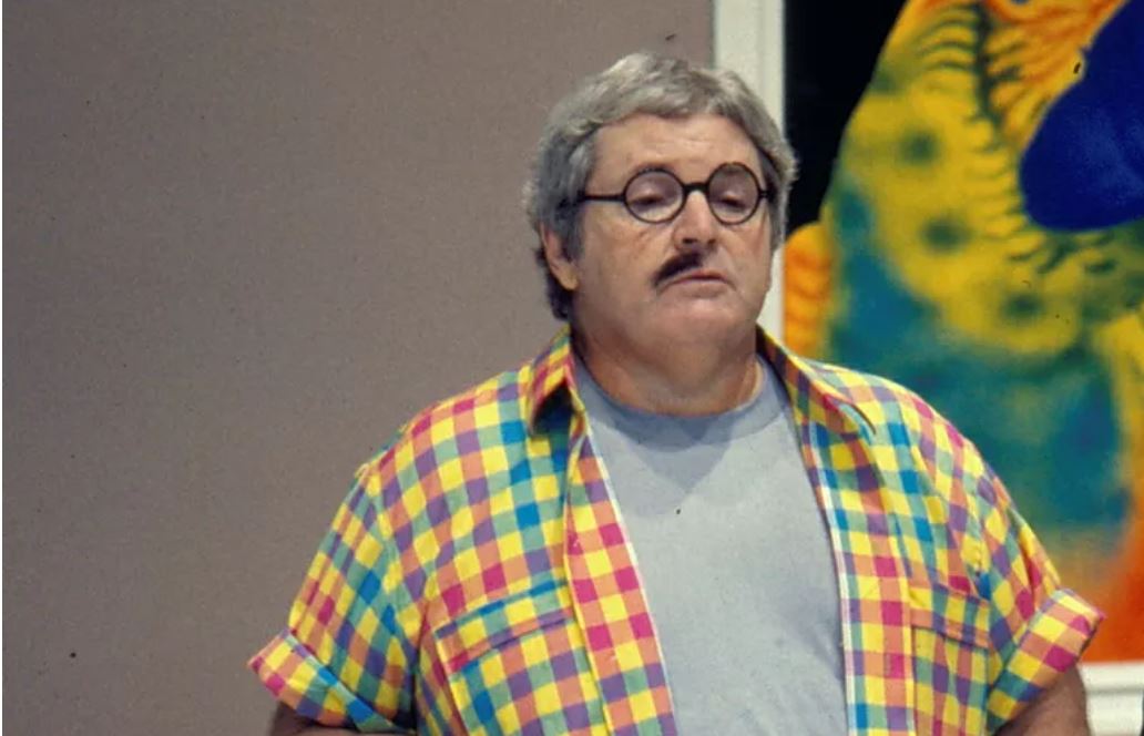 É bem melhor pensar sem falar do que falar sem pensar.