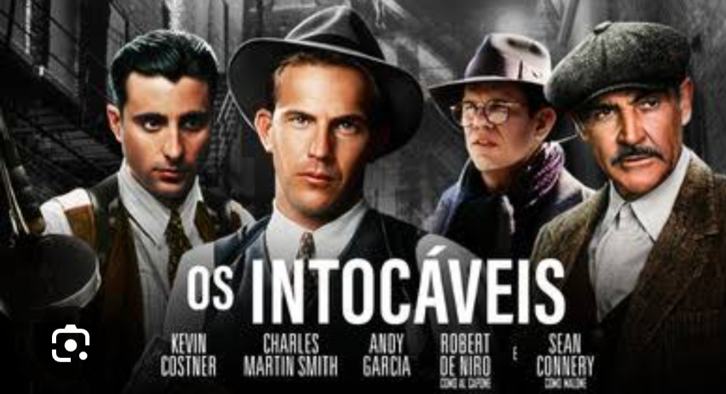 Diversos mafiosos foram retratados em filmes, como é o caso de Al Capone em Os Intocáveis , em que foi vivido por Robert de Niro.