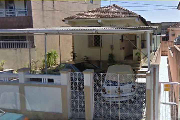 Antes de tornar-se “Profeta Gentileza”, Datrino possuía uma empresa de transporte de cargas e residia, com sua família, no bairro de Guadalupe. Também morou na cidade de Conselheiro Lafaiete, em Minas Gerais, onde fazia pregações de frente ao prédio do INSS, nos anos 1977 e 1978. 