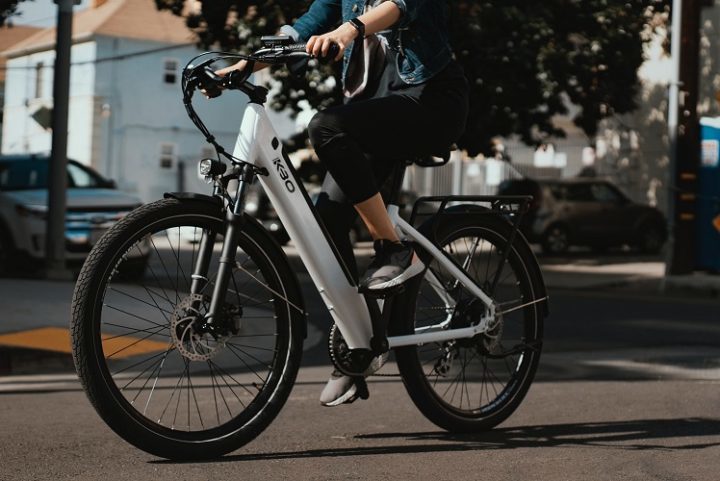 No Brasil, onde o golfe nao é difundido, as “e-bikes”  - bicicletas elétricas - é que estao em franca expansão. Em 2021, quando houve uma elevada procura,  o setor registrou um crescimento de 119% na produção desses modelos.