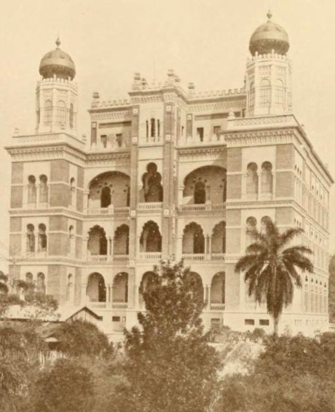 Em 1900, fundou o Instituto Soroterápico Nacional, que mais tarde seria rebatizado como Instituto Oswaldo Cruz (Fiocruz), uma das mais importantes instituições de pesquisa em saúde pública do Brasil e do mundo. 